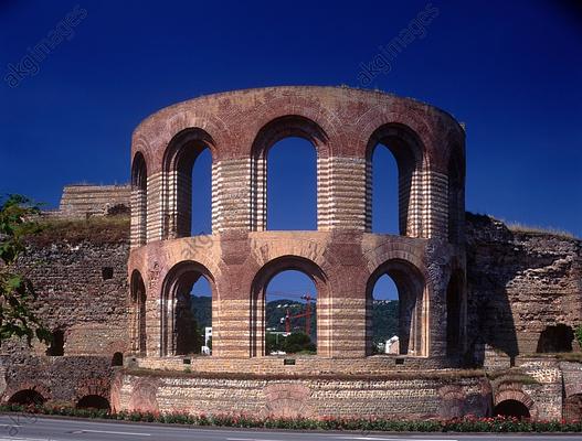 Kaiserthermen