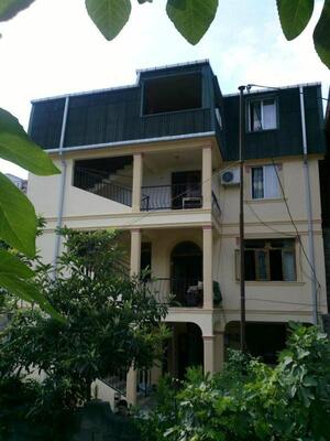 Gulnasi's Guesthouse