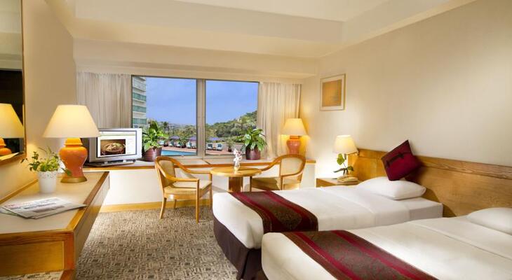 Regal Riverside Hotel
