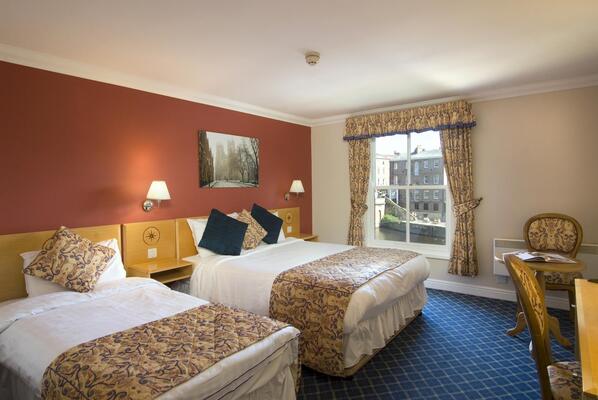 The Queens Hotel