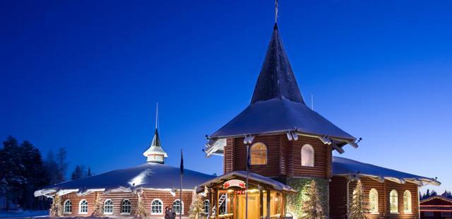 Santa Claus Holiday Village