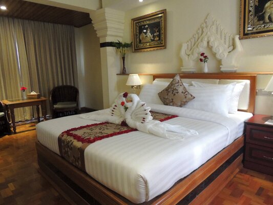 Esperado Getaway Mandalay Hotel