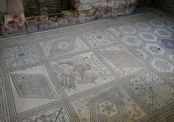 Floor mosaic The Punishment of Dirce