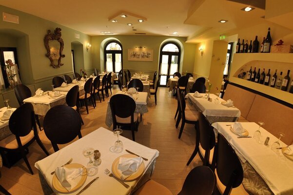 Rex Restaurant