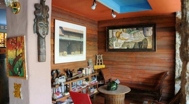 Casa Brazil Homestay & Gallery