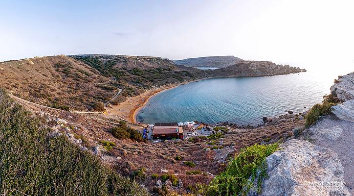 Ghajn Tuffieha Bay