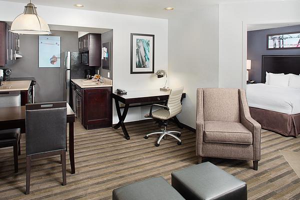 Hyatt House Belmont / Redwood Shores
