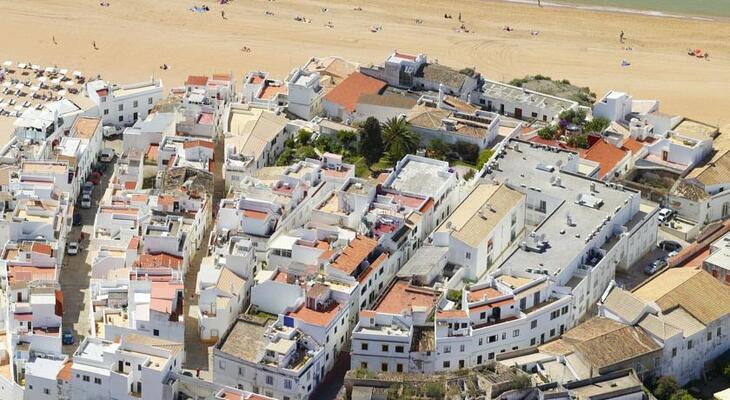 Hotel California Urban Beach