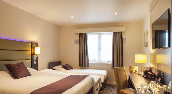 Premier Inn Manchester City Centre (Portland Street) Hotel