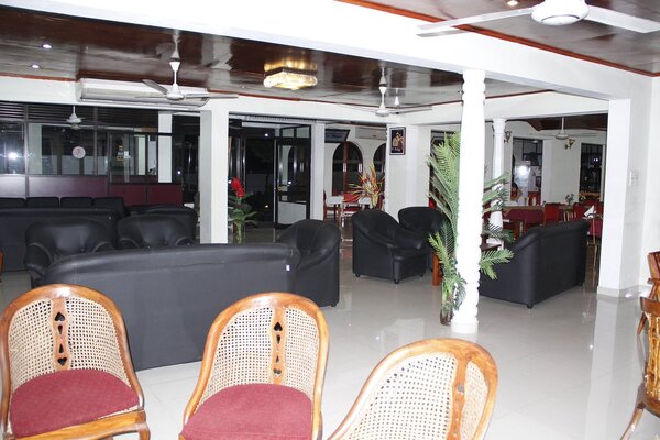 Lake Side Tourist Inn