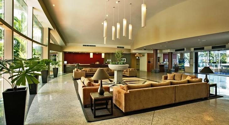 DoubleTree by Hilton Hotel Cairns