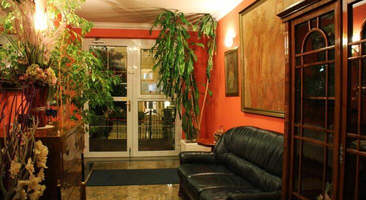 Vila Tina Hotel - Restaurant
