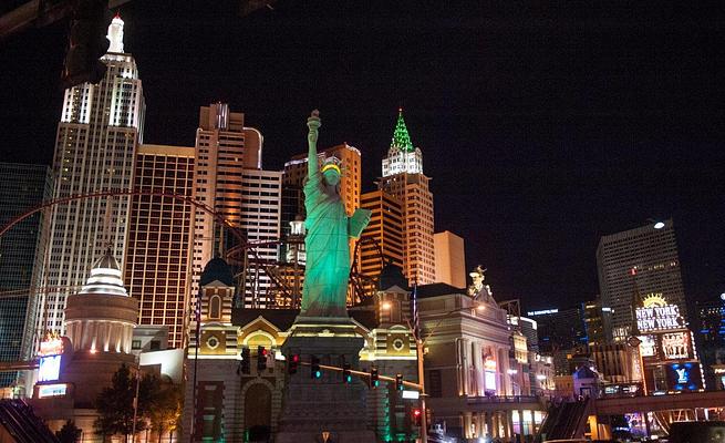 roller coaster - Picture of New York - New York Hotel & Casino, Las Vegas -  Tripadvisor