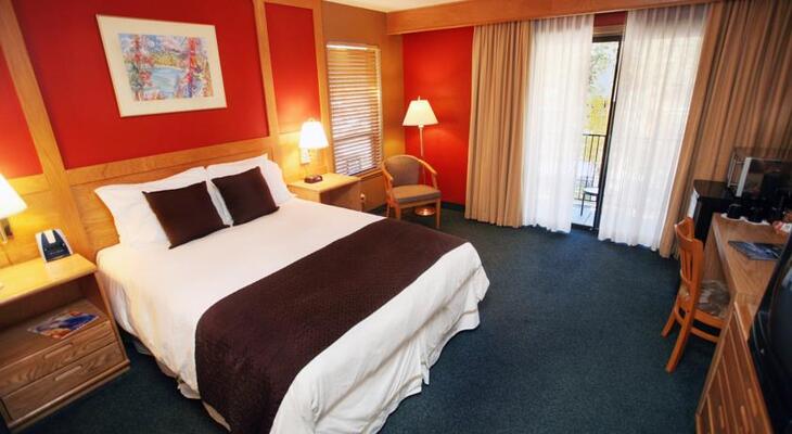 Hotel Azure