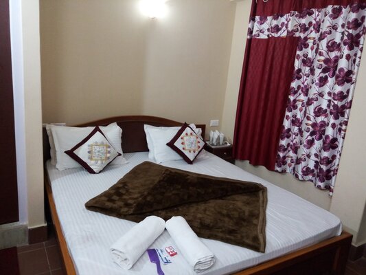 OYO 61773 Hotel Jignam
