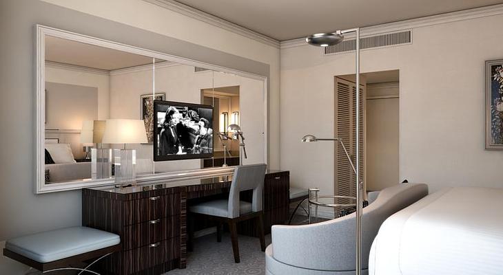 Vogue Hotel Montreal Downtown, Curio Collection by Hilton