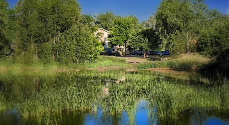 Boulder Twin Lakes Inn