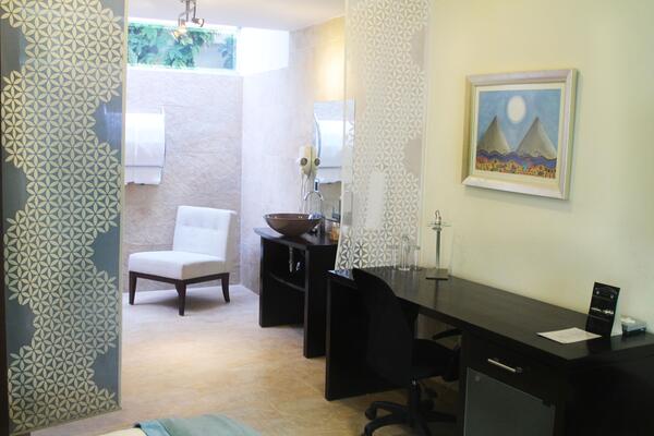 Hotel Contempo