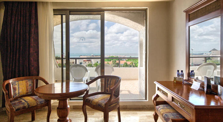 Golden Parnassus All Inclusive Resort & Spa Cancun