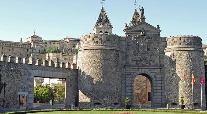 Puerta de Bisagra