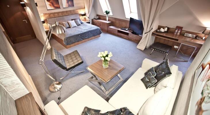 Royal Hotel