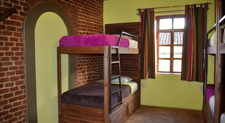 Puerta Vieja Hostel