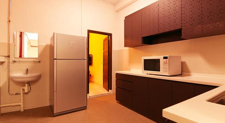GUSTI Bed & Breakfast Singapore