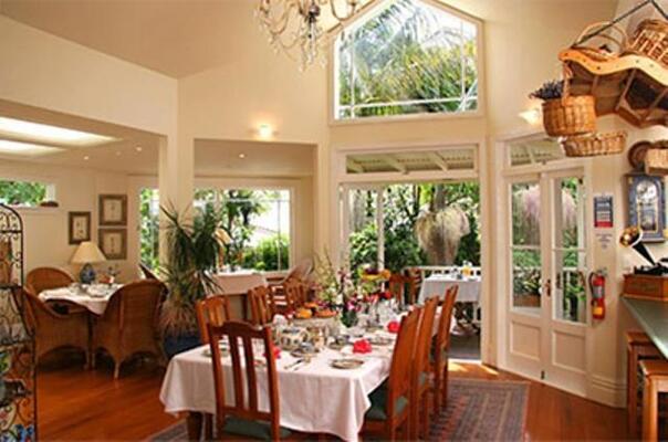 Peace and Plenty Inn