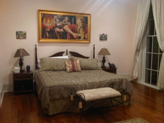 Henry Howard Hotel