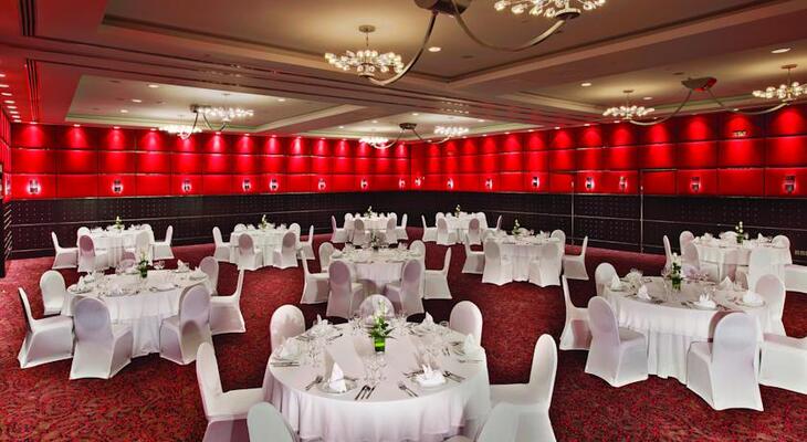 Ramada Plaza by Wyndham Dubai Deira