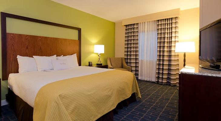 Doubletree Suites by Hilton Hotel Charlotte - Southpark