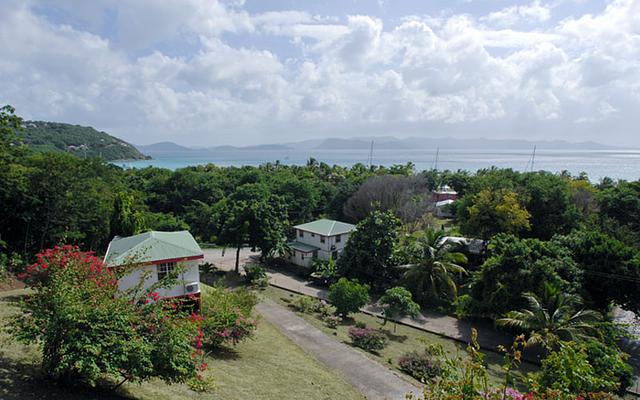 Perfect Pineapple Guest Houses