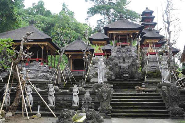 Gunung Lebah Temple