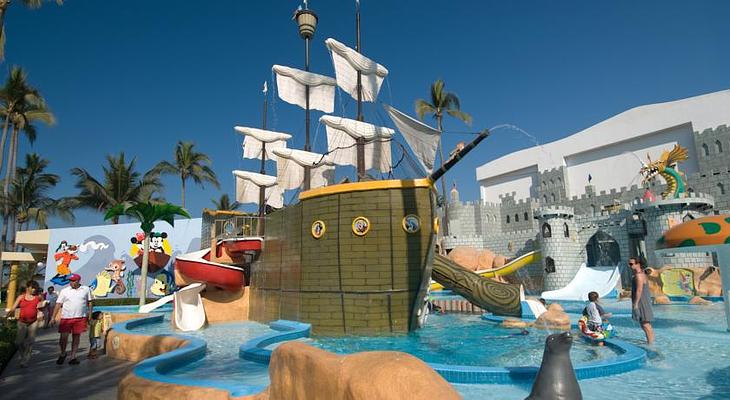 Crown Paradise Club All Inclusive Resort Puerto Vallarta