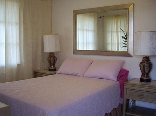 Pineapple Park Hostel - Kona
