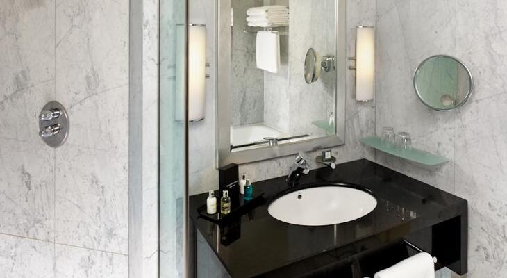 The Park Tower Knightsbridge, A Luxury Collection Hotel, London