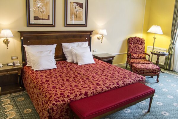 Carlsbad Plaza Medical Spa & Wellness Hotel