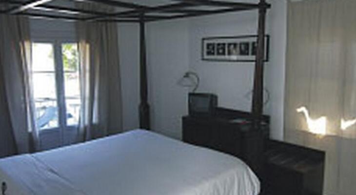 B Lodge Hotel