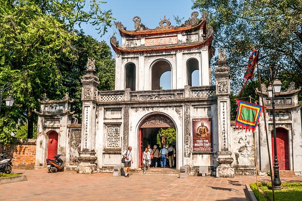 Temple of Literature & National University