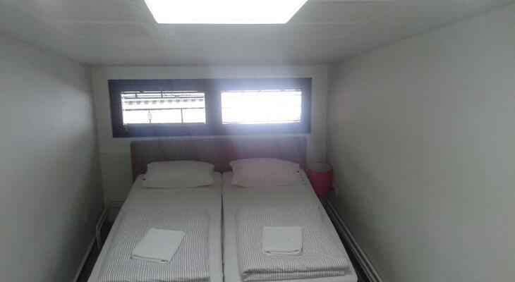 Zan hostel