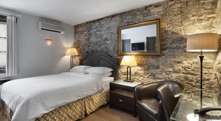 Epik Hotel Montreal