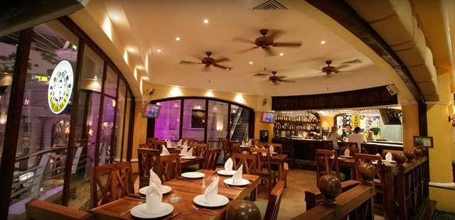 Cambalache Steak House Cancun