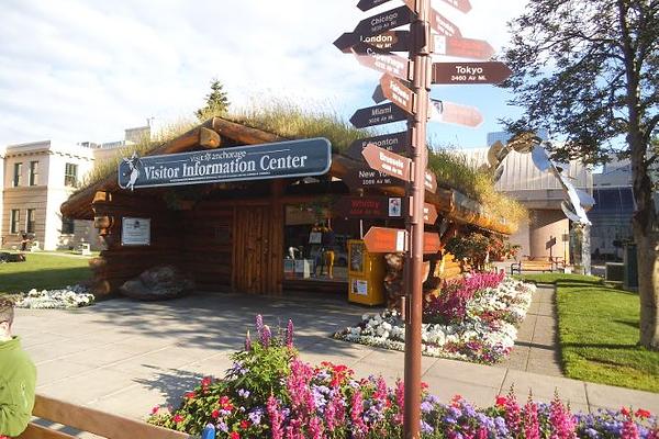 Visit Anchorage Log Cabin Visitor Information Center