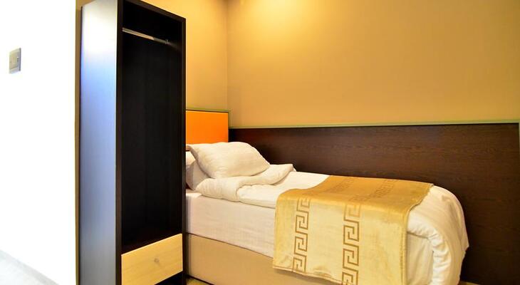 Capital Tirana Hotel