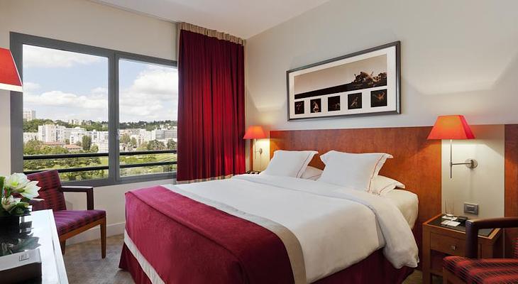 Crowne Plaza Lyon - Cite Internationale, an IHG Hotel