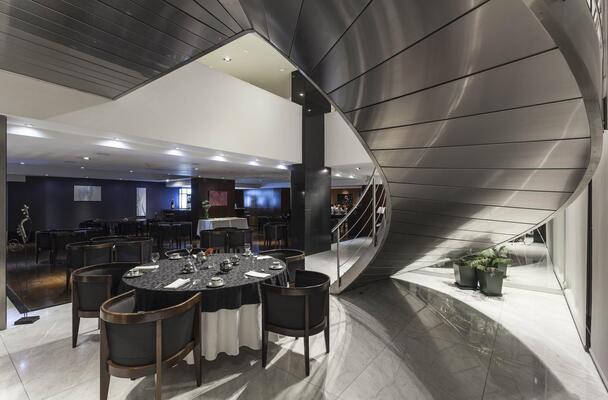 Ros Tower Hotel