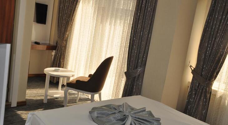 Grand Sera Hotel