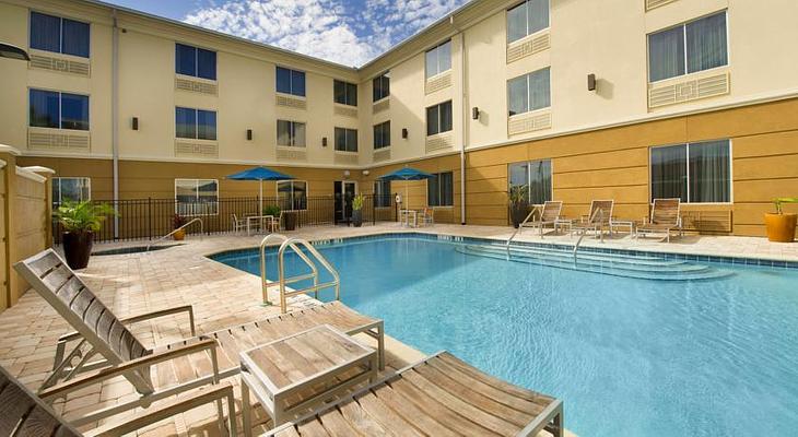 Holiday Inn Express Jacksonville Beach, an IHG Hotel