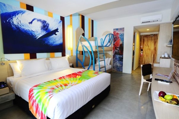 Bliss Surfer Hotel