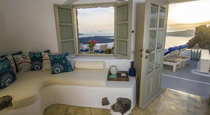 Iconic Santorini - A Boutique Cave Hotel